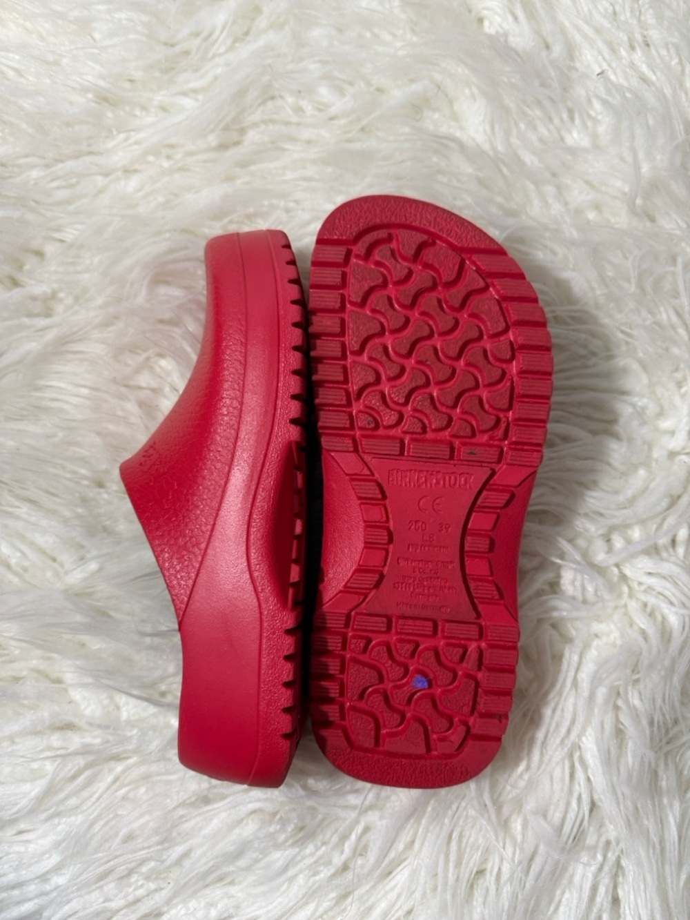 Birkenstock Red Waterproof Slip-On Clog size 8 - Picture 4 of 9